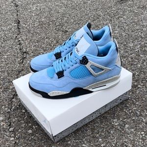Air Jordan 4 Retro
